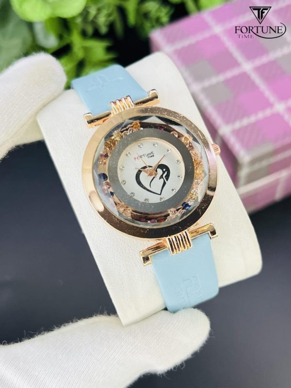 Stylish Women's Quartz Watch - 1 Pc Water Resistant Black Analogue Timepiece - Image 4