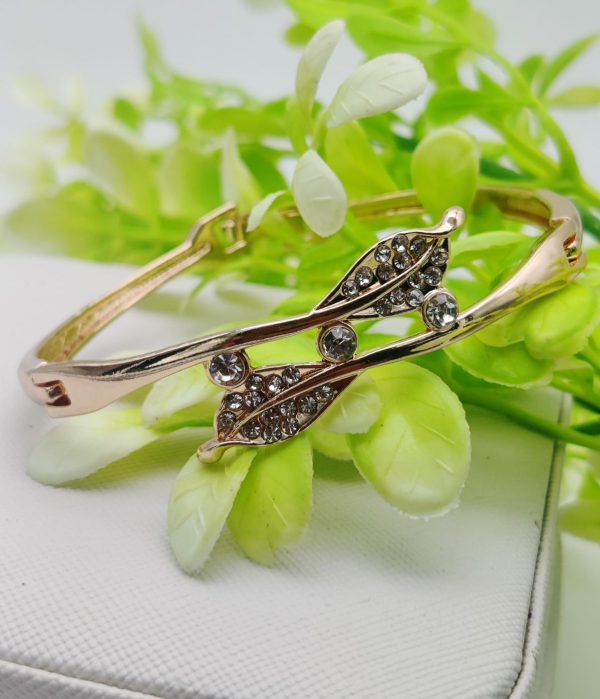 Adjustable Crystal Leaf Bracelet - Imported Golden Bracelets -| Best Quality Artificial Bracelet For Girls & Women | Bracelet For Every Occasion | Elegant Design - Image 4