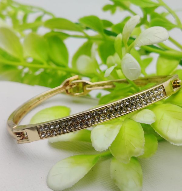 Adjustable Imported Crystal-Embellished Bracelet – Elegance Redefined! | Best Quality Artificial Bracelet For Girls & Women | Bracelet For Every Occasion | Elegant Design - Image 2