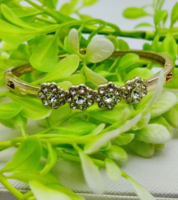 Sparkling Floral Adjustable Bracelet | Best Quality Artificial Bracelet For Girls & Women | Imported Elegance for Every Occasion | Elegant Design - Image 3