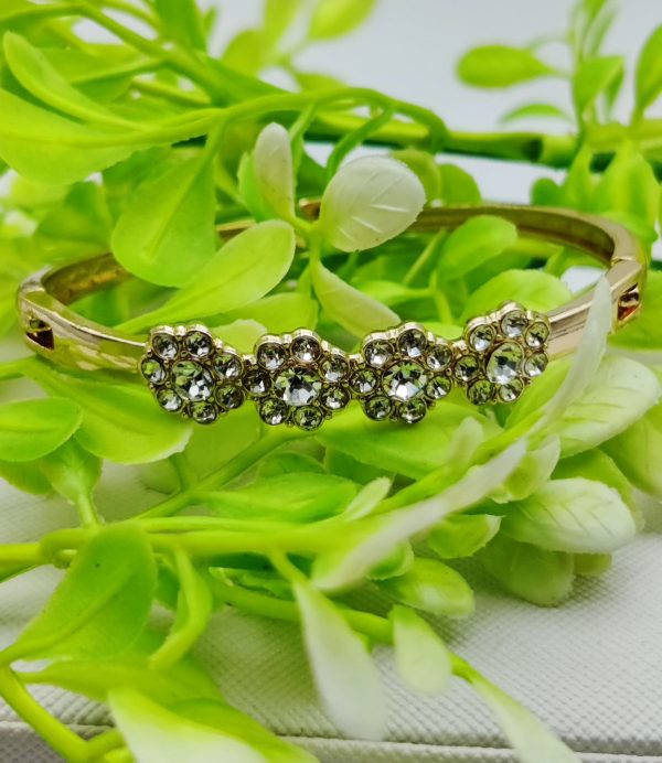 Sparkling Floral Adjustable Bracelet | Best Quality Artificial Bracelet For Girls & Women | Imported Elegance for Every Occasion | Elegant Design - Image 4
