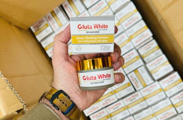 Gluta White Extreme Stronger Light Up And Anti-Aging Day & Night Cream - Image 3
