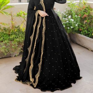 3 Pcs Women's Stitched Embroidered Maxi Suit