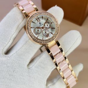 Chic Women's Quartz Chain Strap Watch - 1 Pc, Water Resistant