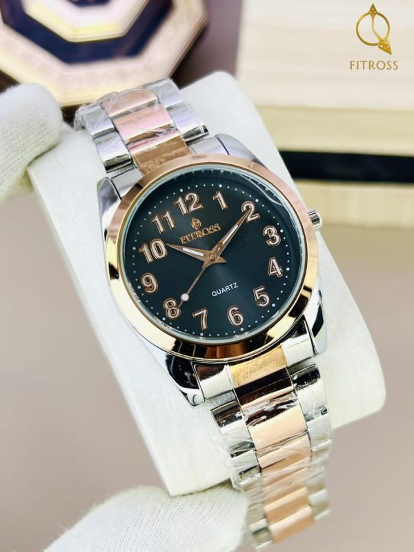 Men's Water Resistant Golden Chain Strap Quartz Watch - 1 Pc - Image 2