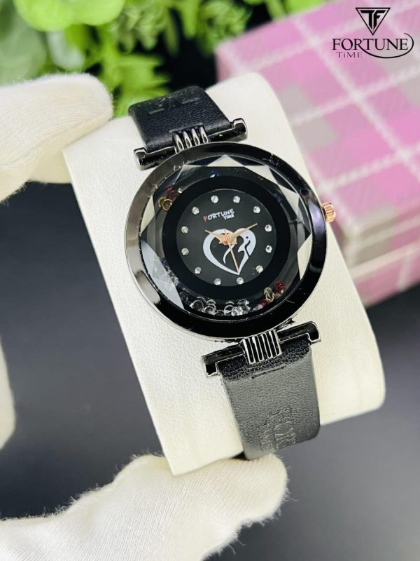 Stylish Women's Quartz Watch - 1 Pc Water Resistant Black Analogue Timepiece - Image 2