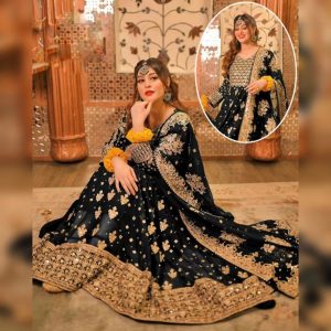 3 Pcs Women's Stitched Embroidered Maxi Suit