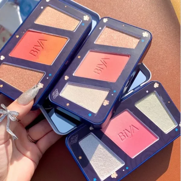 3 in 1 Colors Facial Blush Gradual Powder Blusher Shimmer Highlighter Three-dimensional Brightening Powder Blusher Palette - Biya Korean Highlighter & Blush Palette - Image 3