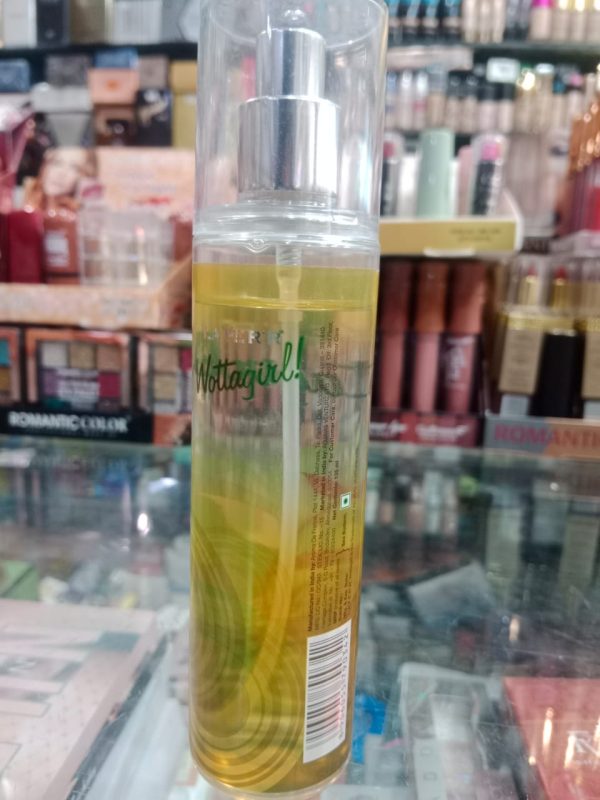 Layer'r Shot Wottagirl Vanilla Twist Fragrant Body Splas - 135mlh For Women - Image 4