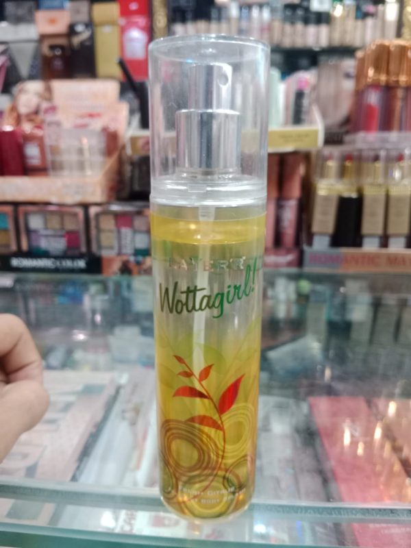 Layer'r Shot Wottagirl Vanilla Twist Fragrant Body Splas - 135mlh For Women - Image 3