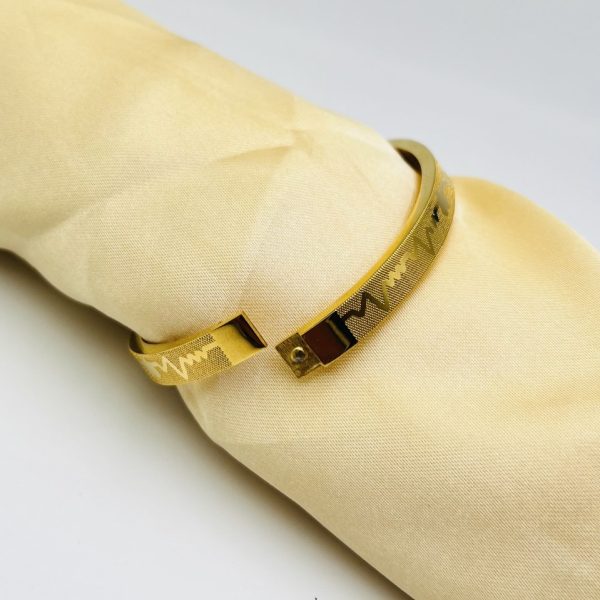 Adjustable Premium Heartbeat-Engraved Adjustable Cartier-Inspired Gold Bracelets | Best Quality Artificial Bracelet For Girls & Women | Bracelet For Every Occasion | Elegant Design ✨ - Image 2
