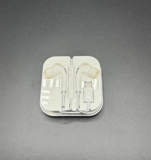 Apple Ear Headphones Wired Earphone for iPhone Microphone Ear Phone - Hands-Free | Handsfree For Mobile Phone - Without Box - Random Color - Image 6