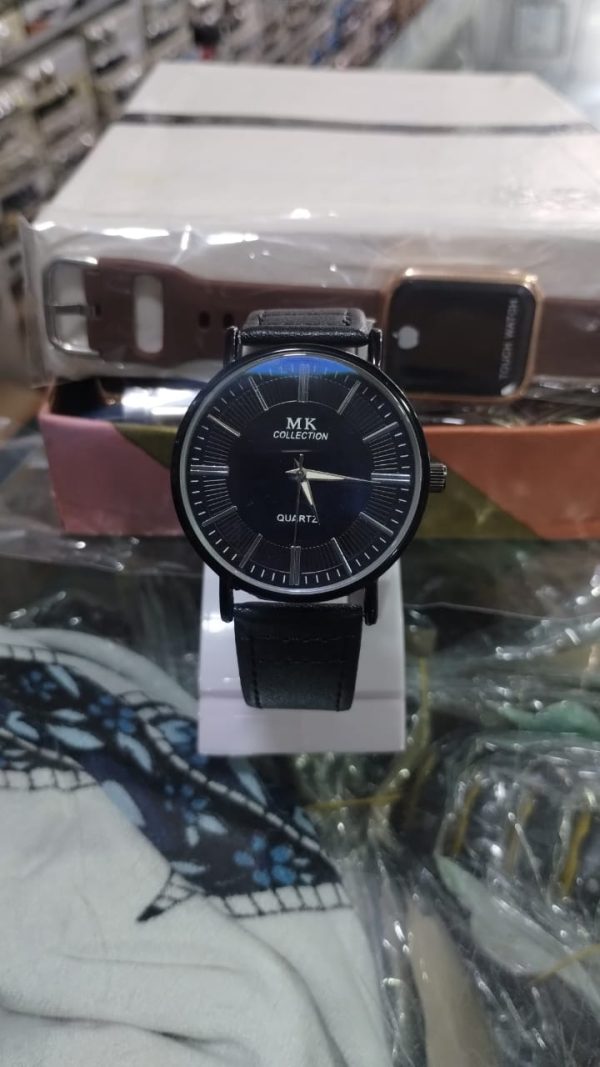 Modern Edge Black Leather Strap Watch – Sleek, Durable, and Timeless Without Box - Image 5