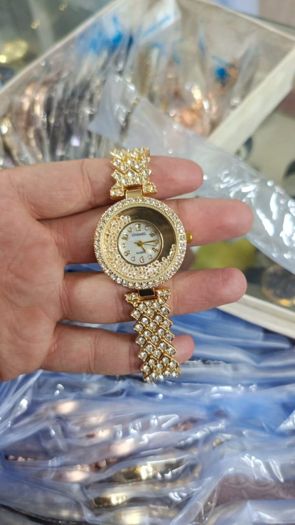 Fashion Watch Popular Fashion Diamond Women's Watch Quartz Leisure Watches for Women Luxury Watch (Without Box) - Image 3