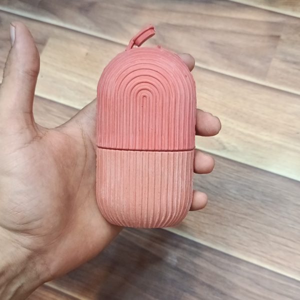 Ice Roller Facial Massage | Silicone Cleansing Ice Lattice | Ice Cube Roller With Scrub – Random Color - Image 3
