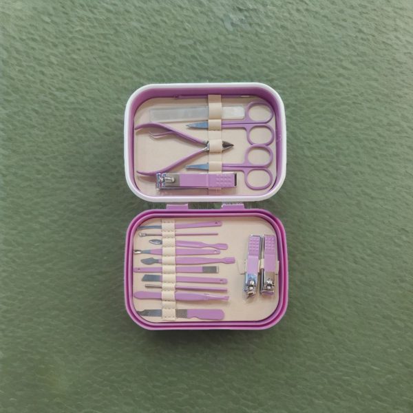 18 Pieces Portable Nail Clippers Beauty Tool Set - Image 4