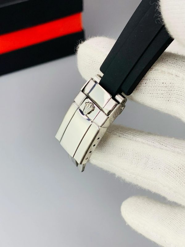 Rolex Oyster Perpetual Luxury Timepiece – Timeless Stainless Steel Dial with Premium Rubber Strap Without Box - Image 3