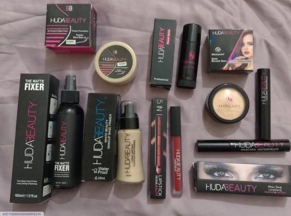 9 in 1 Makeup Deal - Image 3