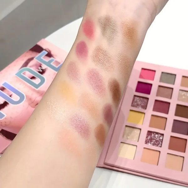 18 Colors eyeshadow pallete Glitter Makeup Matte Eye shadow make up palette - Image 9