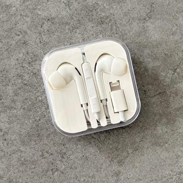 Apple Ear Headphones Wired Earphone for iPhone Microphone Ear Phone - Hands-Free | Handsfree For Mobile Phone - Without Box - Random Color