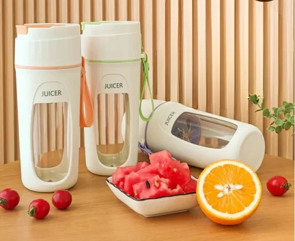USB Rechargeable Juicer Blender- 8 Blades- Mini Portable Personal Size Juicer 350 ML (random color) - Image 12