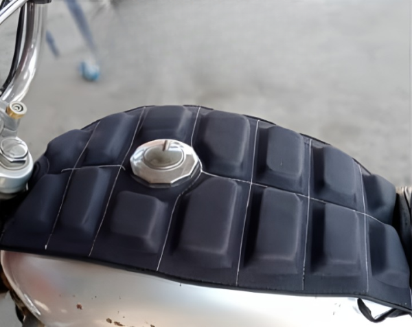Universal Waterproof Motorcycle Fuel Tank Cushion – Premium Relaxer Tanki Pad & Protective Cover for All Bikes | Anti-Slip, Shock-Absorbing, Weather-Resistant Pad for Comfortable Riding on Any Terrain - Image 2
