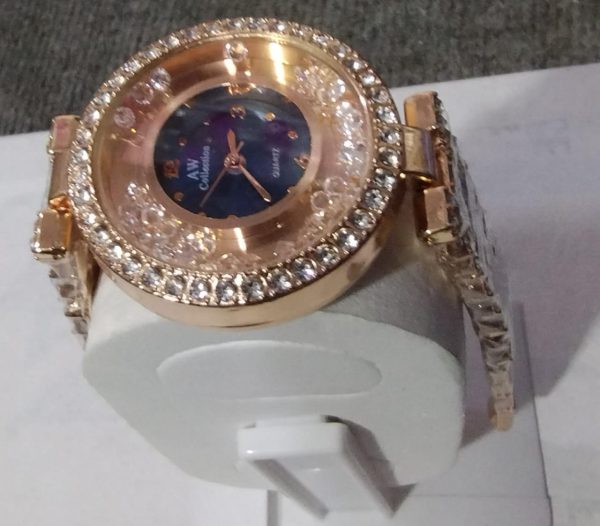 Stainless Steel Watch for Women | Luxury Design Watch | Latest Fashion Watch - Image 3