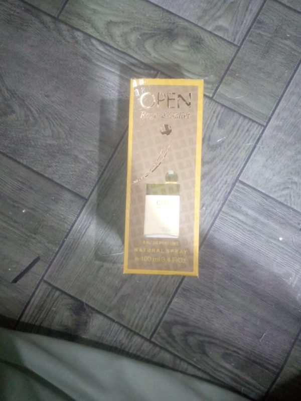 Open Roger & Gallet Perfume For Men - 100 ml | Made in Pakistan - Image 5