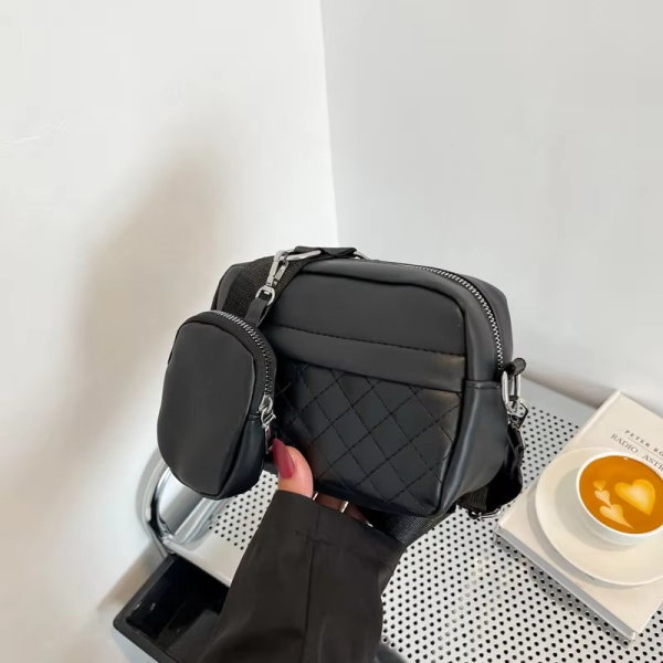 Stylish Girl's Convertible Crossbody Bag - Fashion Handbags for Ladies PU Leather Polyester Waterproof Shoulder Bags With Change Purse Trending Travel Crossbody Bag - 1 Pc, Black PU Leather - Image 5