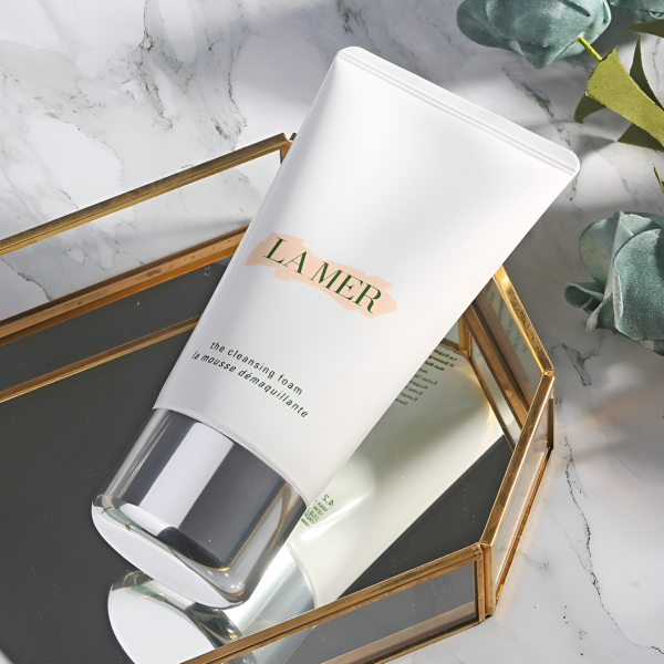 LA MER The Cleansing Foam – Luxurious Face Cleanser | Purify. Refresh. Rebalance. 125ml - Image 2